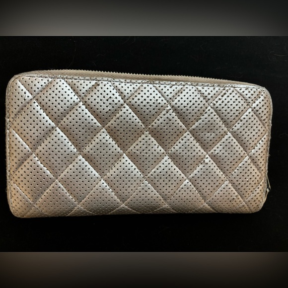 Chanel Silver Perforated Zippy Wallet - Picture 3 of 6